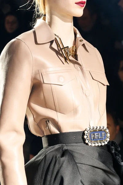 Look 5